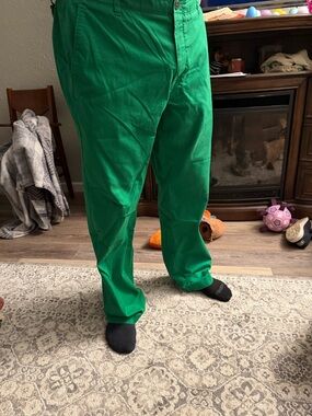 40W Under Armour Men's Emerald Green Pants